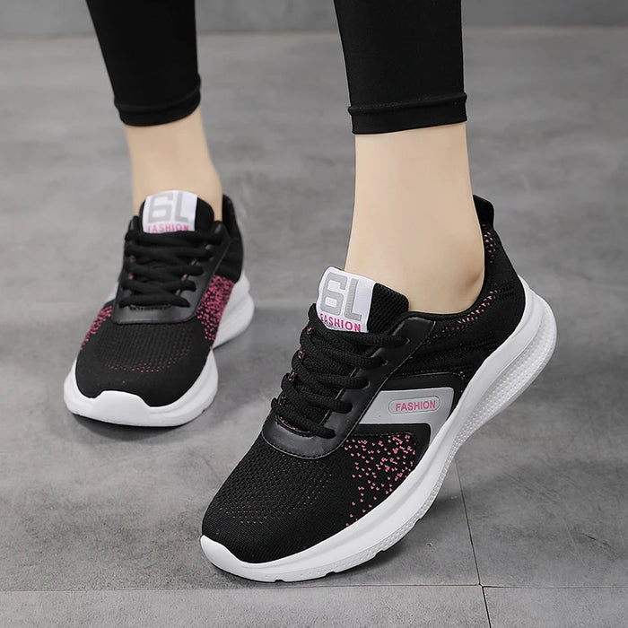 Sports shoes for women in spring and summer, lightweight, non-slip and shock-absorbing, student running shoes, mother soft-soled