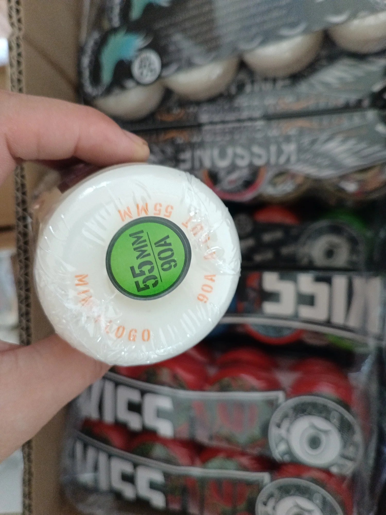 55mm-90a-white
