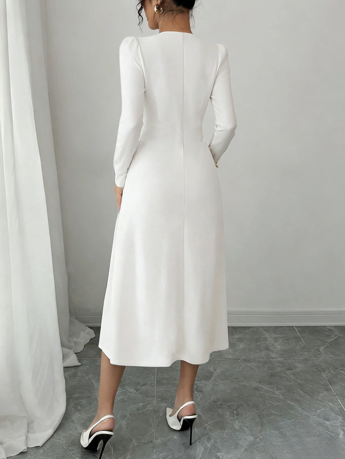 Ladies' spring and autumn business suit, waist-cinching, V-neck, elegant, slimming, pleated, long-sleeved dress for commuting.