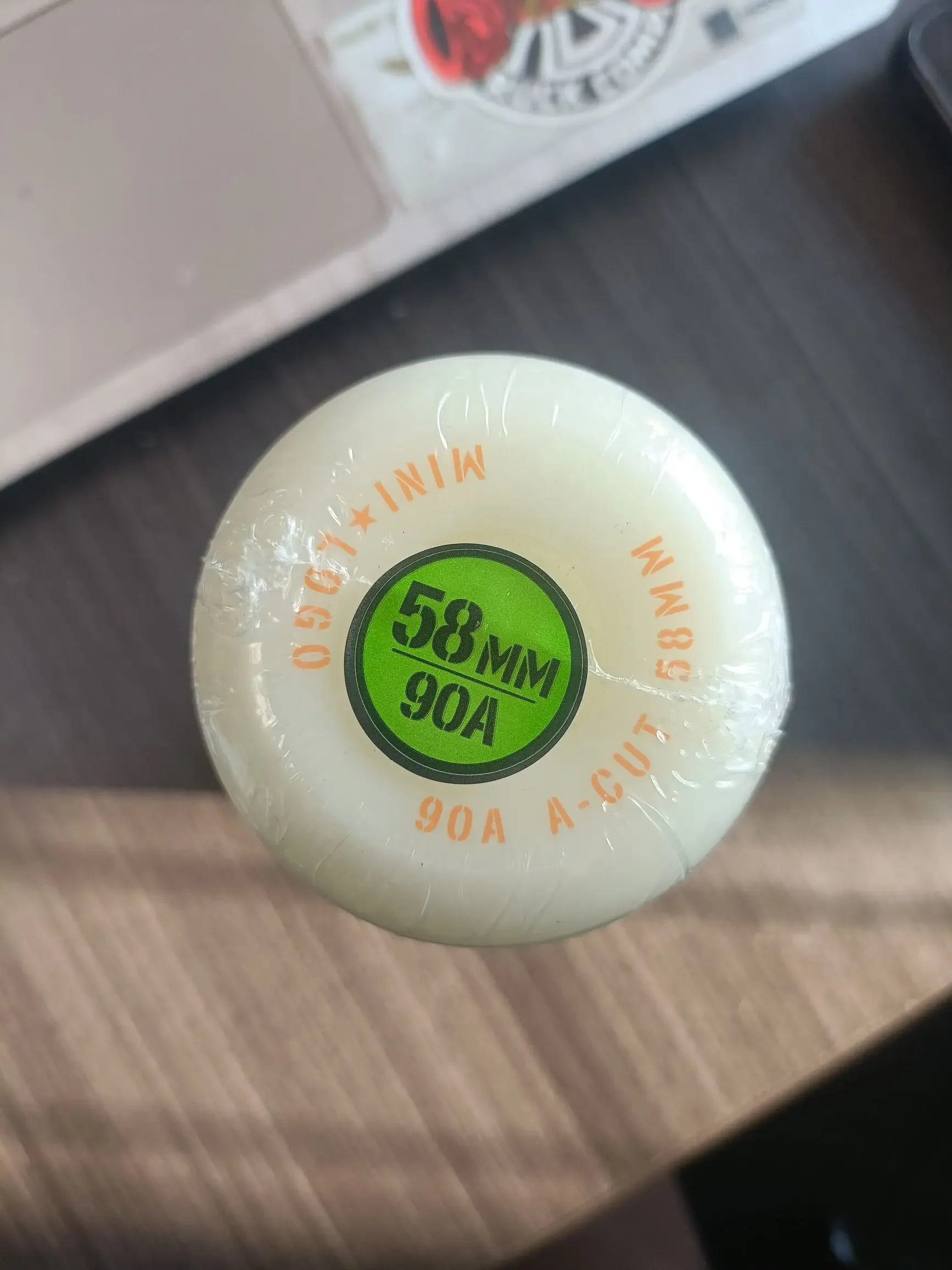 58mm-90-white