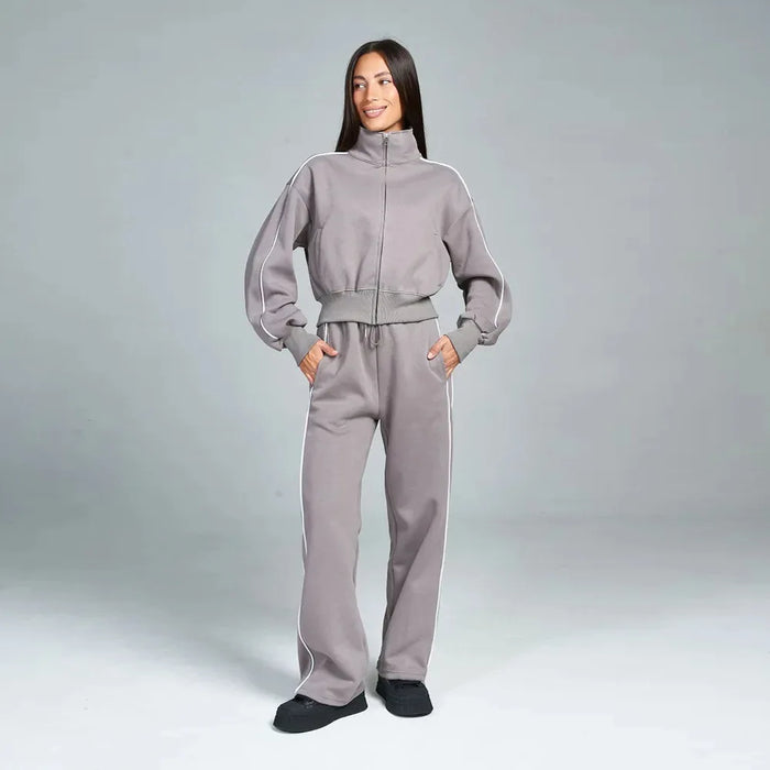 Fall 2025 Athleisure Outfit Loose Fashion Striped Sweatshirt Cardigan Trousers Set Women's Sportssuit