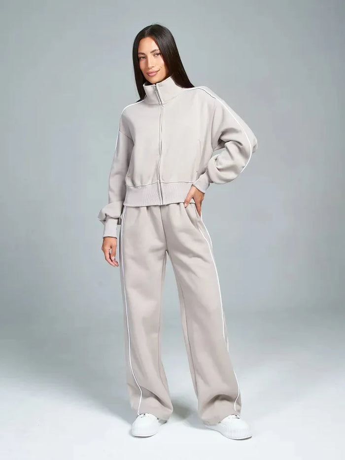 Fall 2025 Athleisure Outfit Loose Fashion Striped Sweatshirt Cardigan Trousers Set Women's Sportssuit